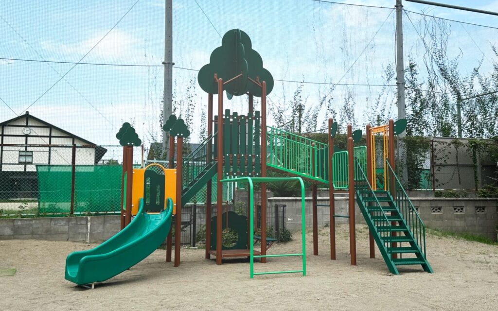 Custom made play equipment_1